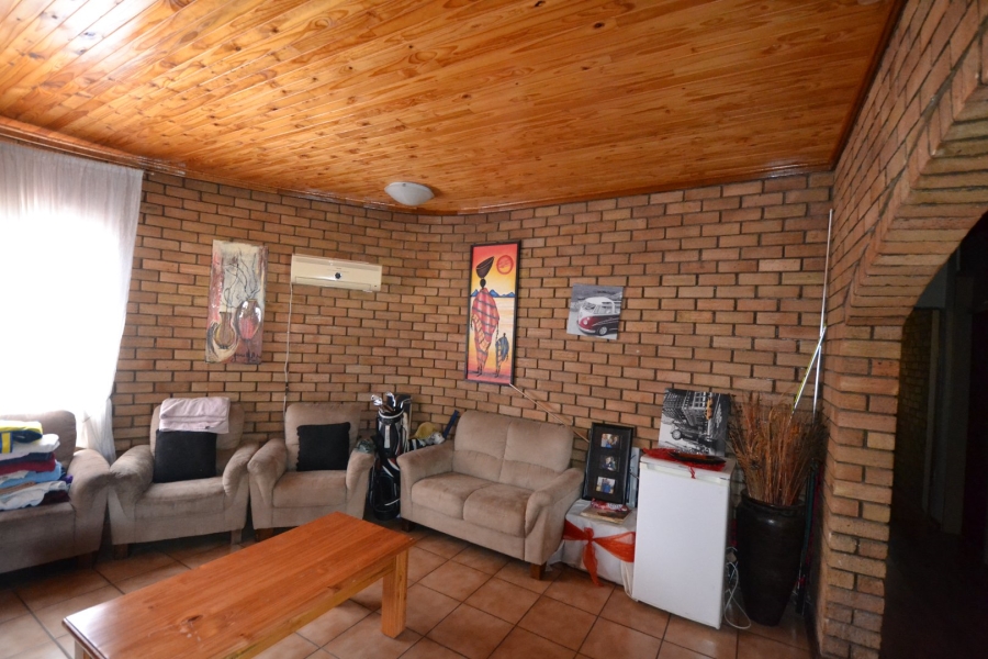 7 Bedroom Property for Sale in Riebeeckstad Free State